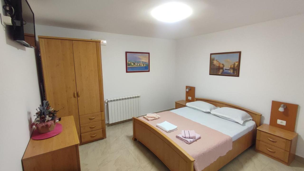 Apartments Familia Budva Dış mekan fotoğraf